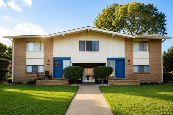$2,000 | 4011 Cole Avenue, Unit 113, Dallas, TX 75204