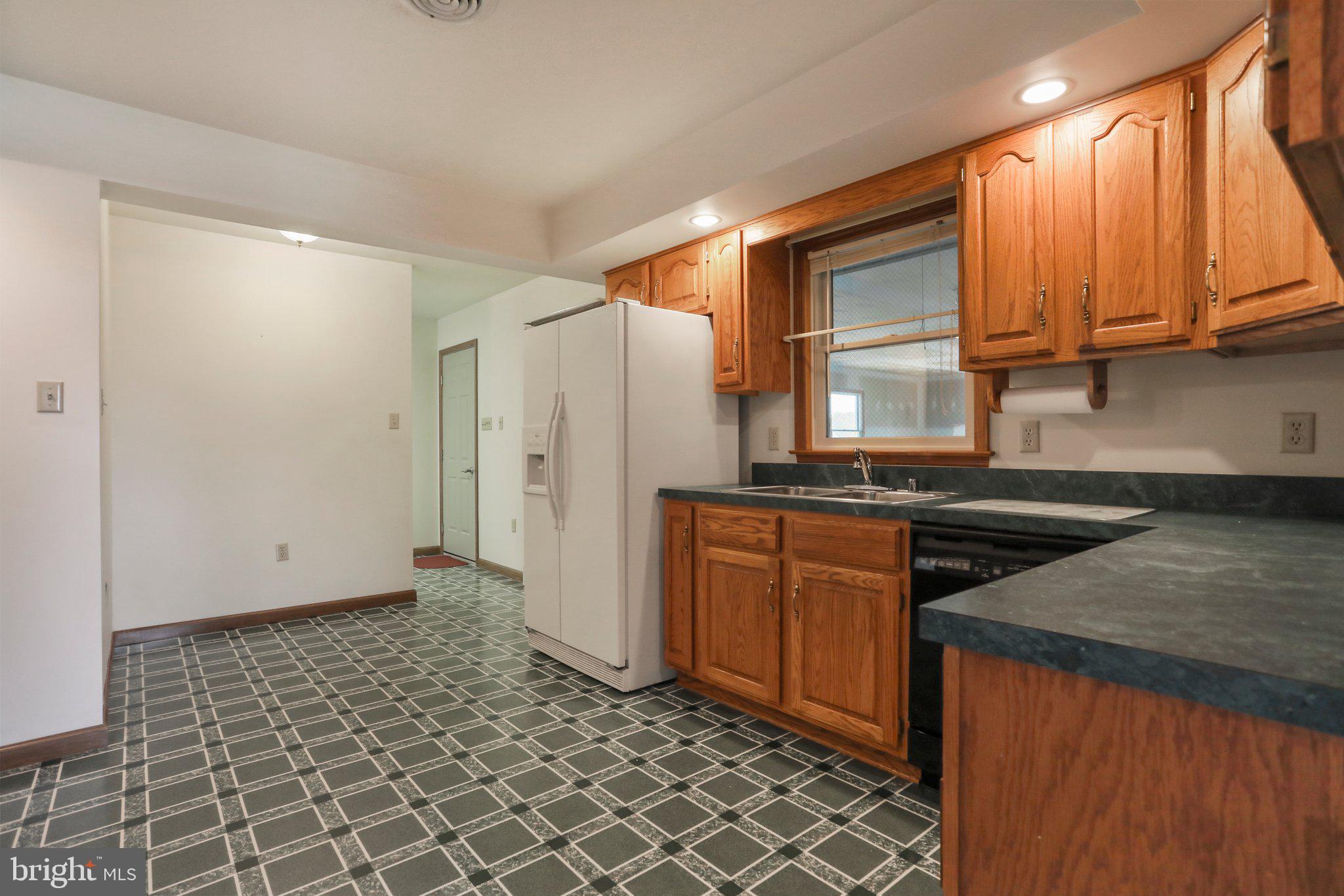 12927 Point Salem Road Hagerstown, MD 21740 - Photo 11 of 57 Gallery Image 11