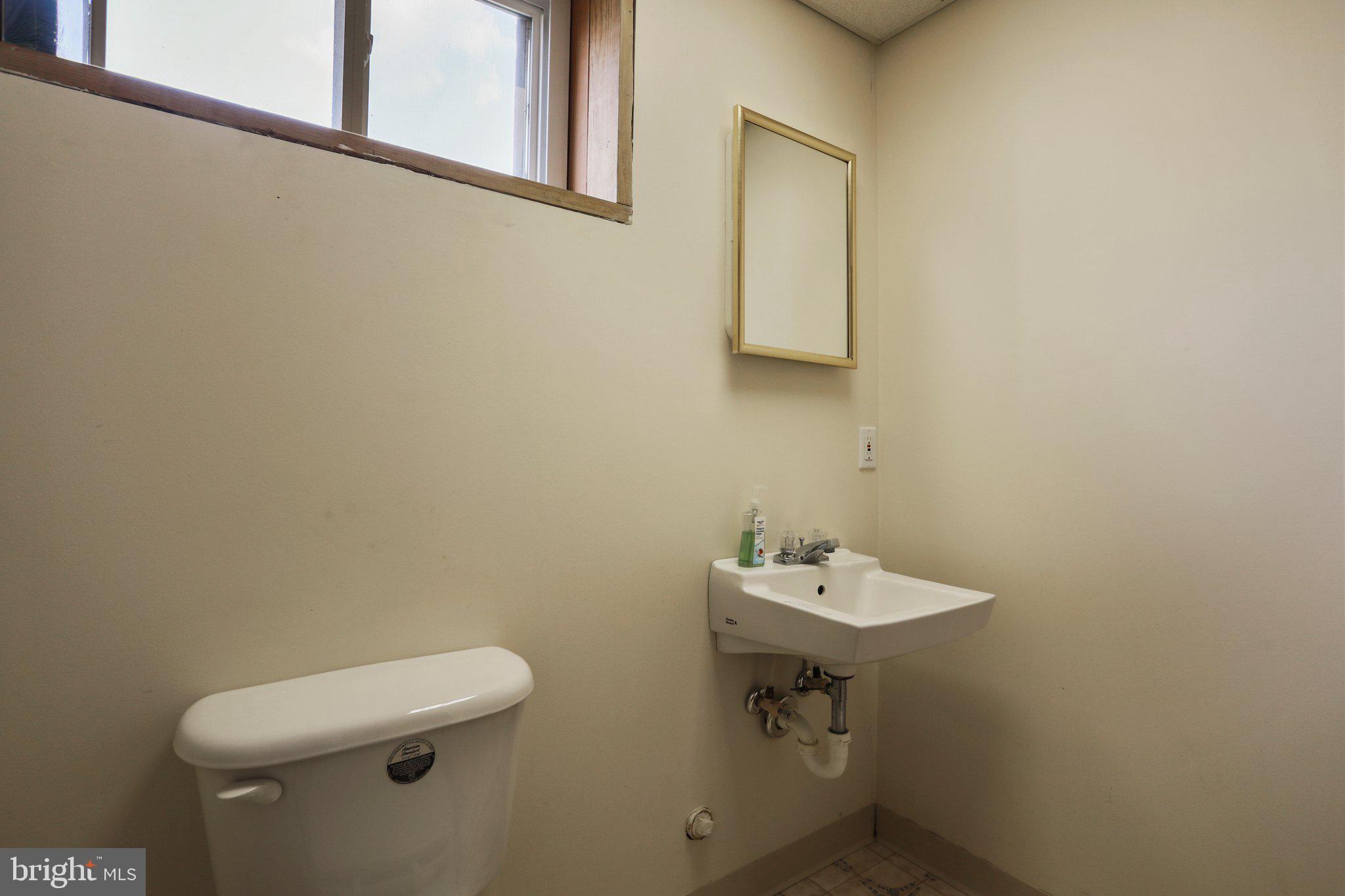 12927 Point Salem Road Hagerstown, MD 21740 - Photo 33 of 57 Gallery Image 33