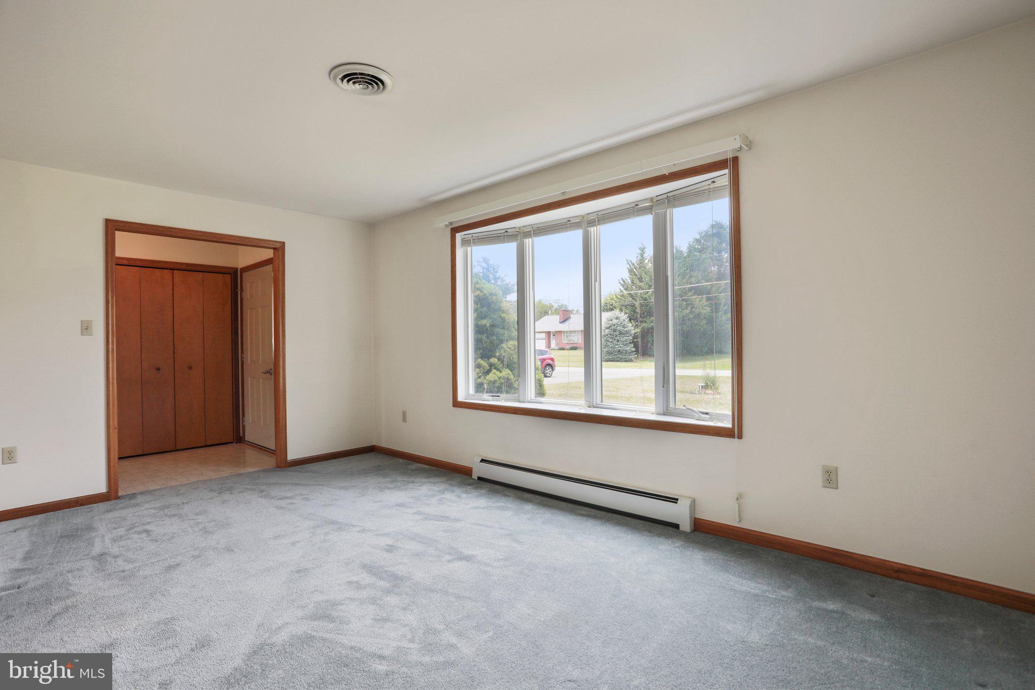 12927 Point Salem Road Hagerstown, MD 21740 - Photo 6 of 57 Gallery Image 6