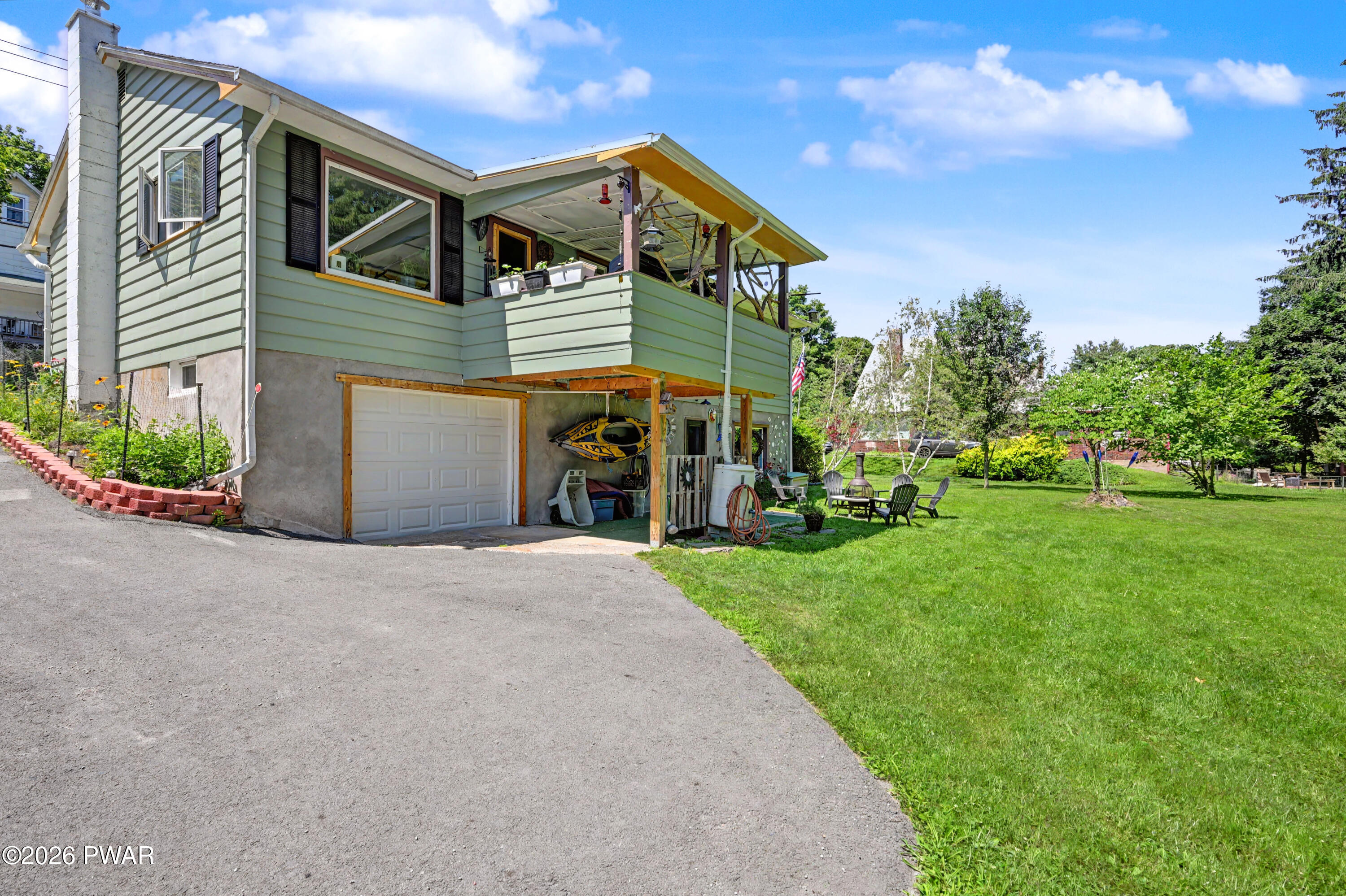 369 Ridge Street Honesdale, PA 18431 - Photo 3 of 64 Gallery Image 3
