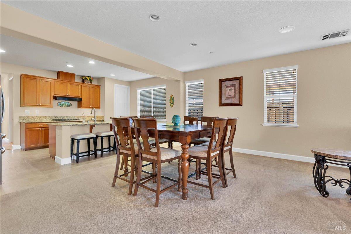 331 Frisbie Circle Vacaville, CA 95688 - Photo 12 of 93