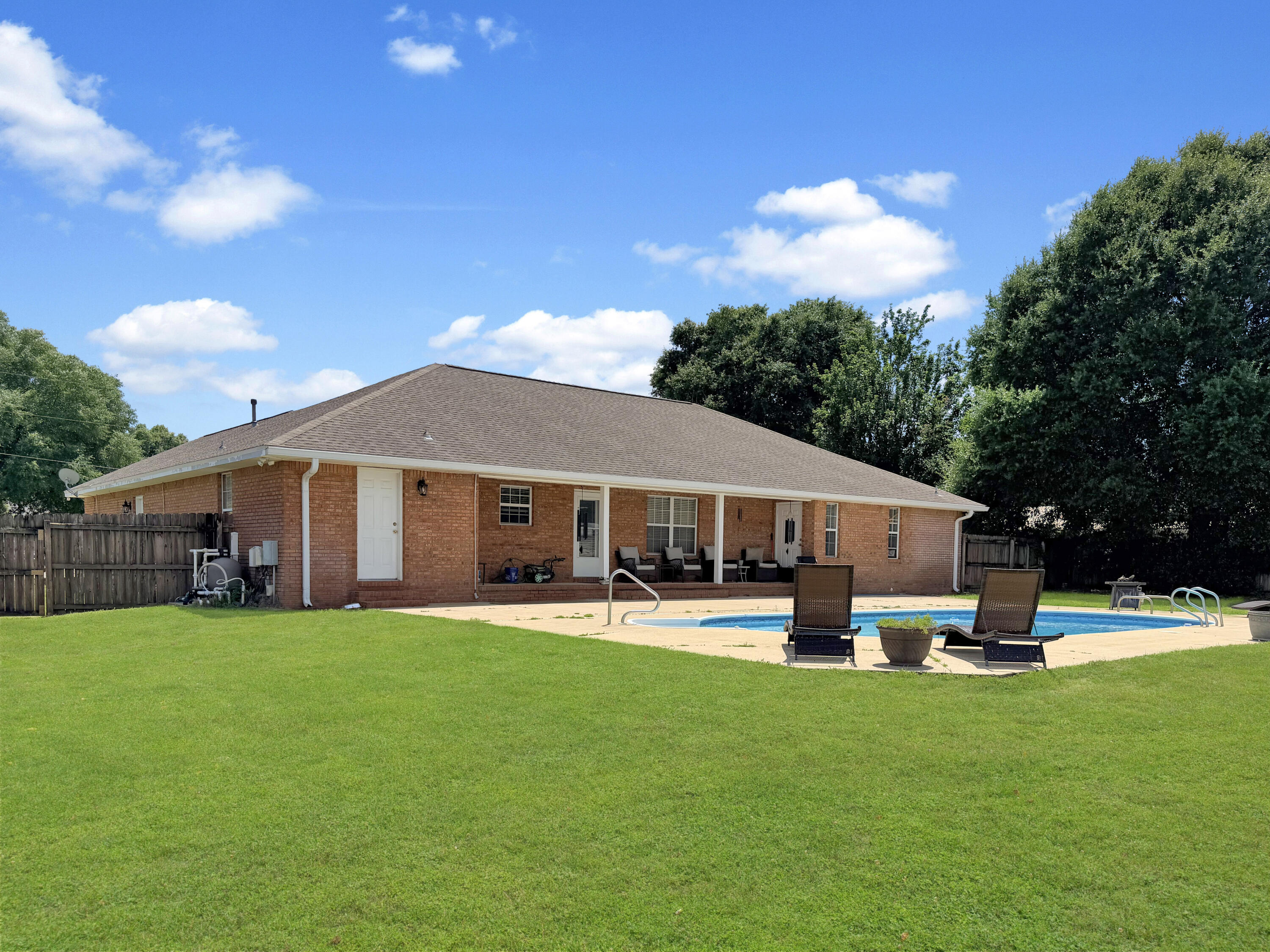 3003 Colonial Circle Crestview, FL 32539 - Photo 31 of 38 IMG_6881