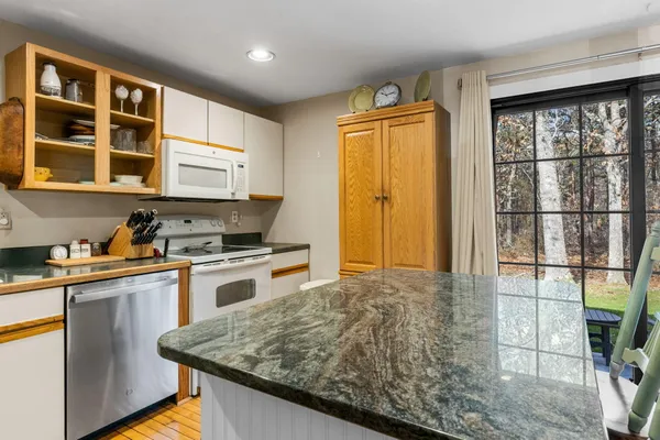 $405,000 | 195 Falmouth Road, Unit 12E, Mashpee, MA 02649
