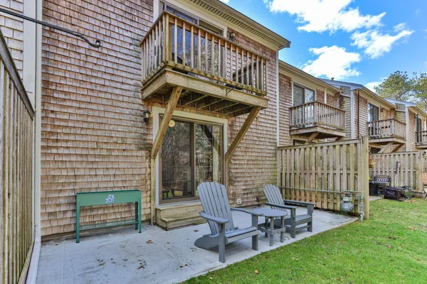 $405,000 | 195 Falmouth Road, Unit 12E, Mashpee, MA 02649