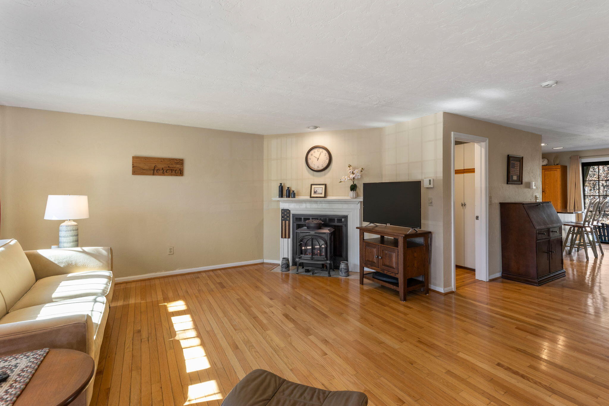 195 Falmouth Road, Unit 12E Mashpee, MA 02649 - Photo 3 of 39 8-web-or-mls-195-falmouth-rd-12e
