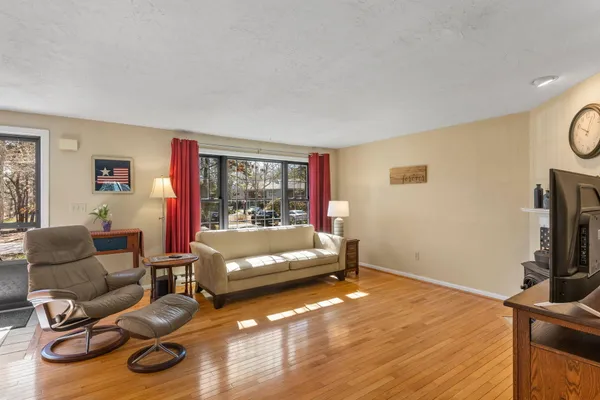 $405,000 | 195 Falmouth Road, Unit 12E, Mashpee, MA 02649