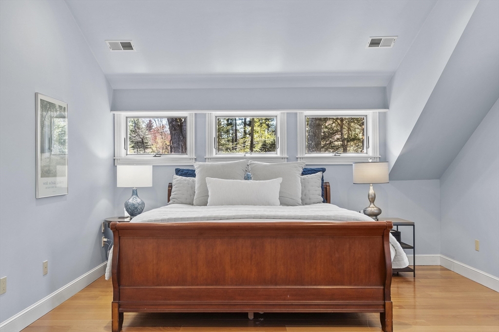 343 Holden Wood Road Concord, MA 01742 - Photo 15 of 41