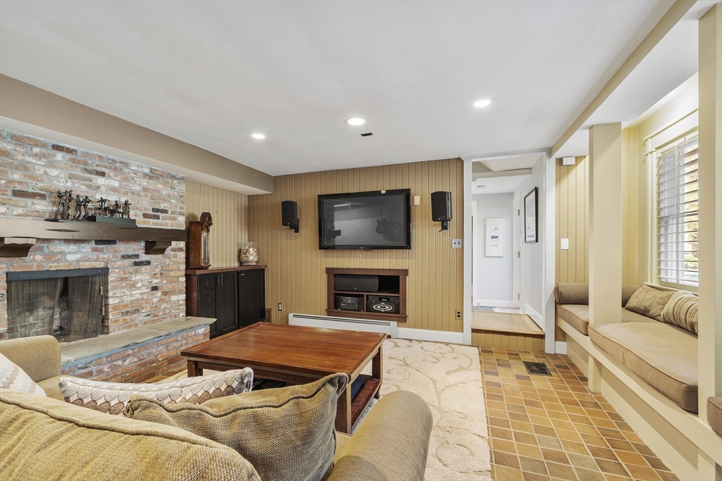 343 Holden Wood Road Concord, MA 01742 - Photo 24 of 41