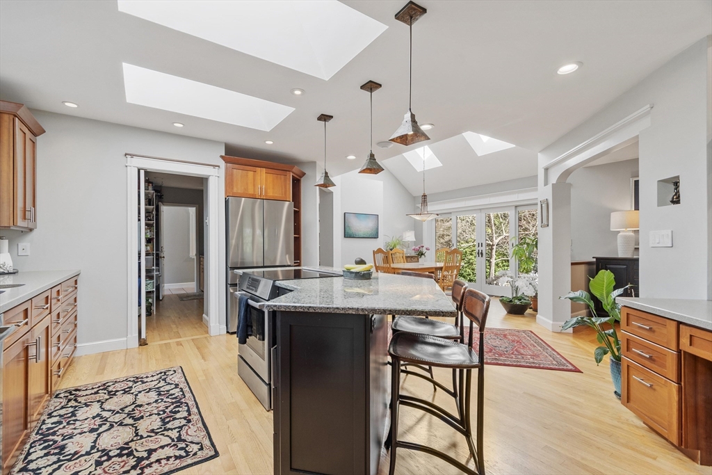 343 Holden Wood Road Concord, MA 01742 - Photo 3 of 41
