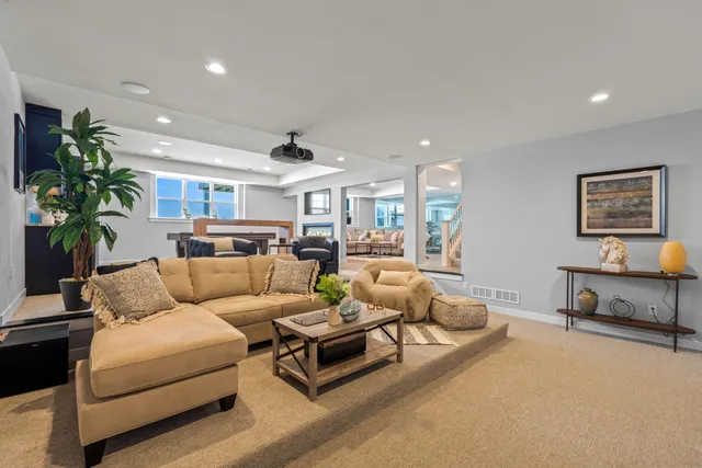 $1,649,900 | 4630 Merrick Trail, Brookfield, WI 53045