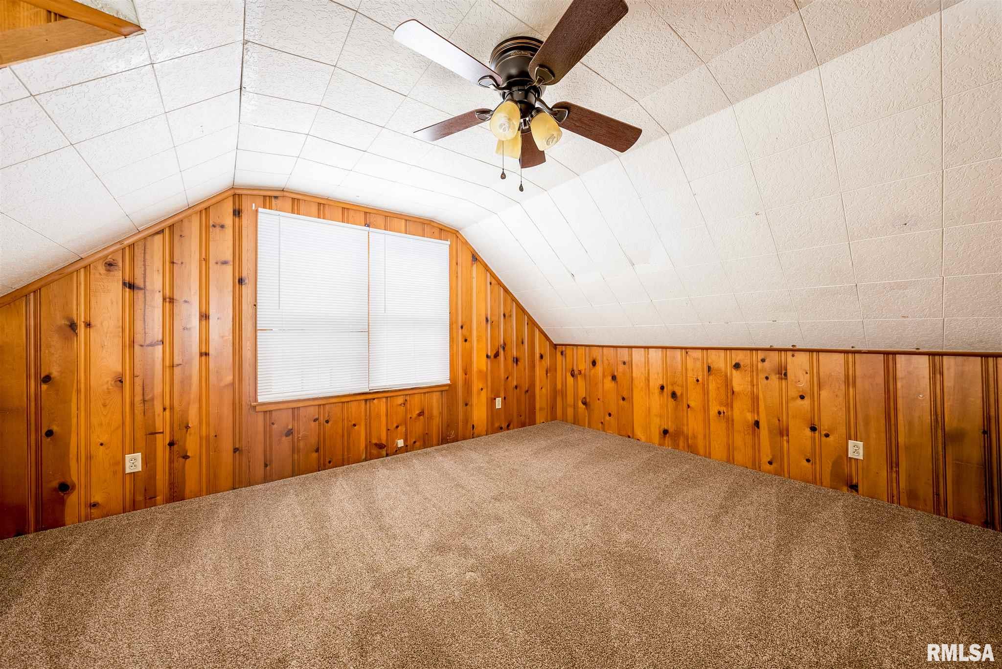 213 West Stonegate Road Peoria, IL 61614 - Photo 23 of 29 Gallery Image 23