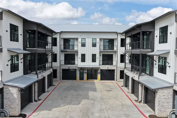 $289,500 | 634 Central Parkway, Unit 1212, New Braunfels, TX 78130