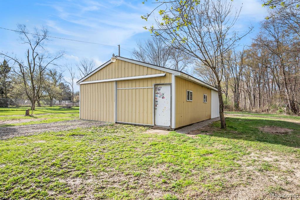 2543 Imlay City Road Lapeer, MI 48446 - Photo 26 of 29