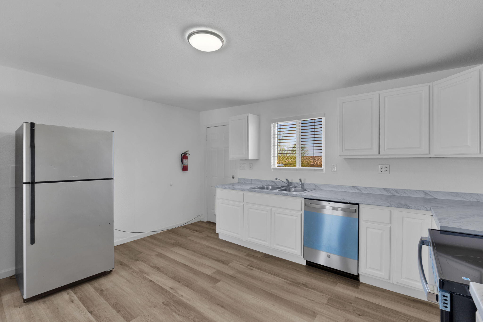 133 Cascade Road Joshua Tree, CA 92252 - Photo 13 of 43 13-web-or-mls-CYB04195
