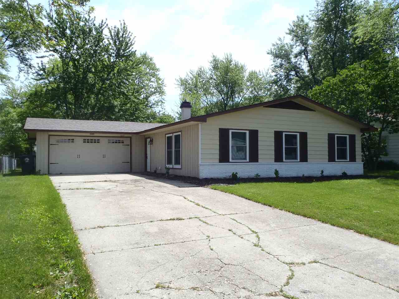 2008 Mathias Street Fort Wayne, IN 46815 - Photo 2 of 16 Gallery Image 2