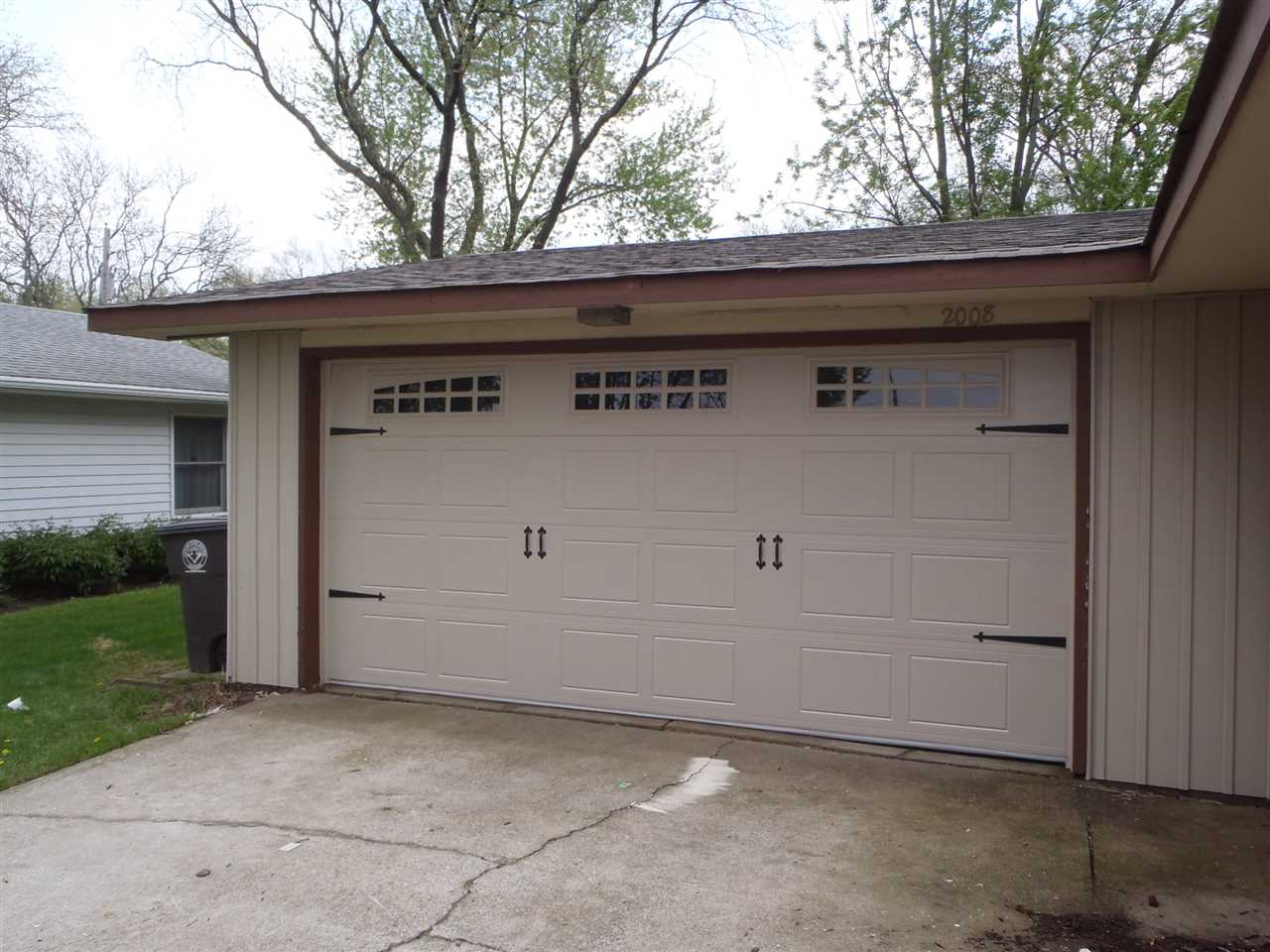2008 Mathias Street Fort Wayne, IN 46815 - Photo 3 of 16 Gallery Image 3