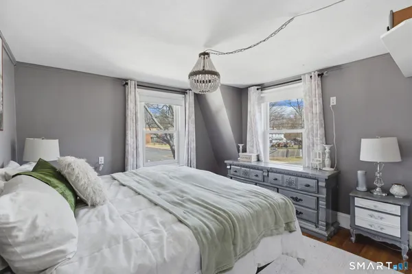 $360,000 | 961 Windsor Avenue, Windsor, CT 06095