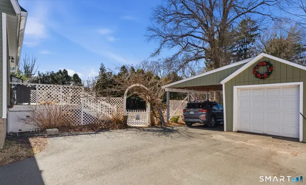 $360,000 | 961 Windsor Avenue, Windsor, CT 06095