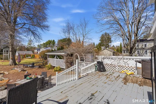 $360,000 | 961 Windsor Avenue, Windsor, CT 06095