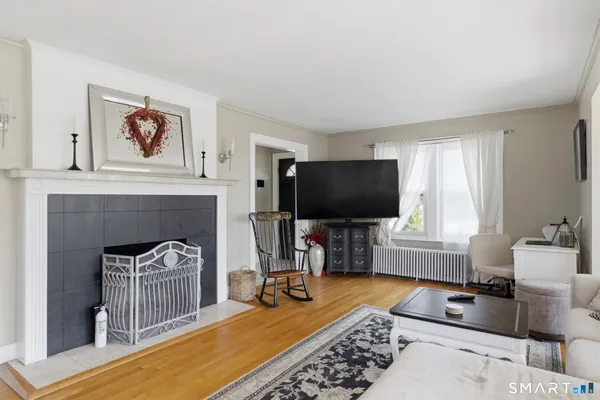 $360,000 | 961 Windsor Avenue, Windsor, CT 06095