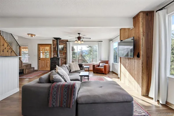$725,000 | 7952 Kunst Road, Golden, CO 80403
