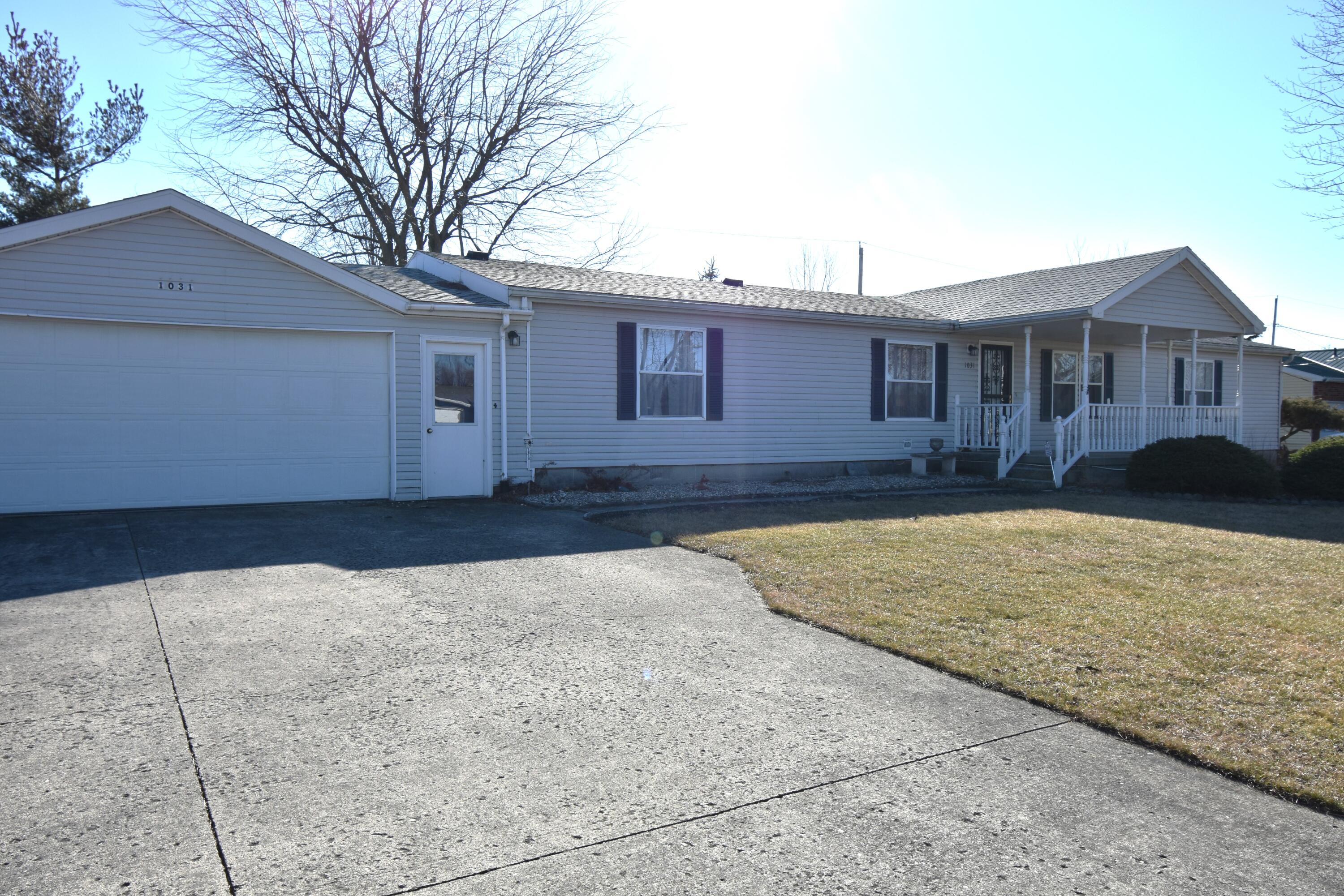 1031 Brower Road Lima, OH 45801 - Photo 3 of 25 DSC_0456