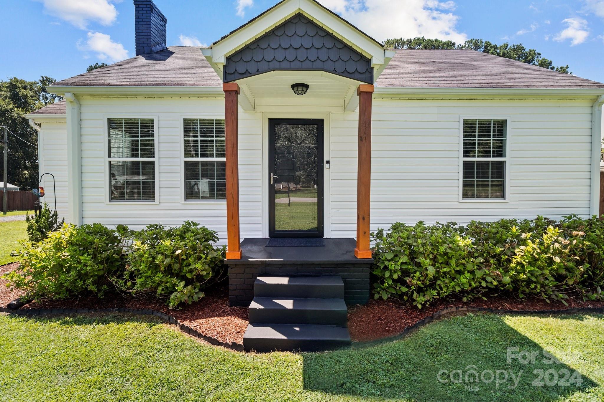 45 Sumner Ave Northwest  