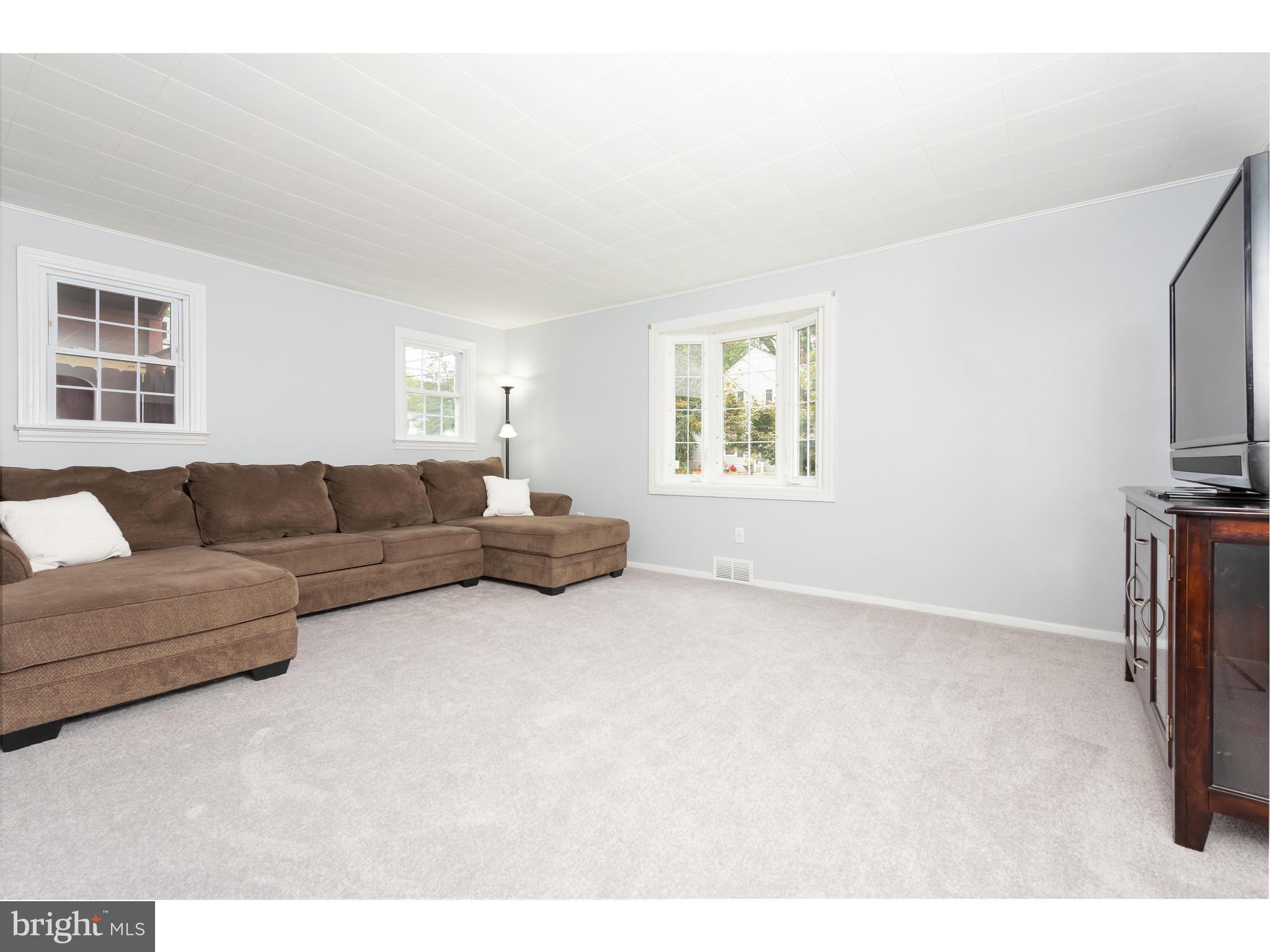 110 Walnut Road Wallingford, PA 19086 - Photo 4 of 24 Gallery Image 4