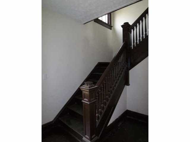1008 South Center Street Springfield, OH 45506 - Photo 3 of 10