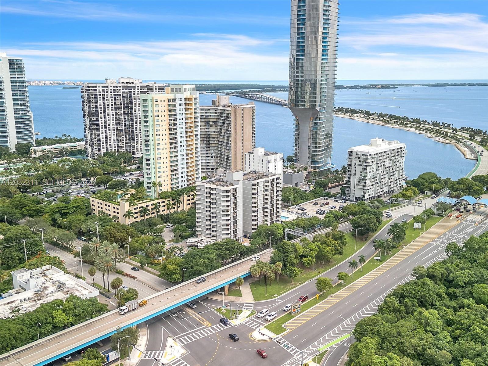 150 Southeast 25th Road, Unit 15J Miami, FL 33129 - Photo 4 of 14