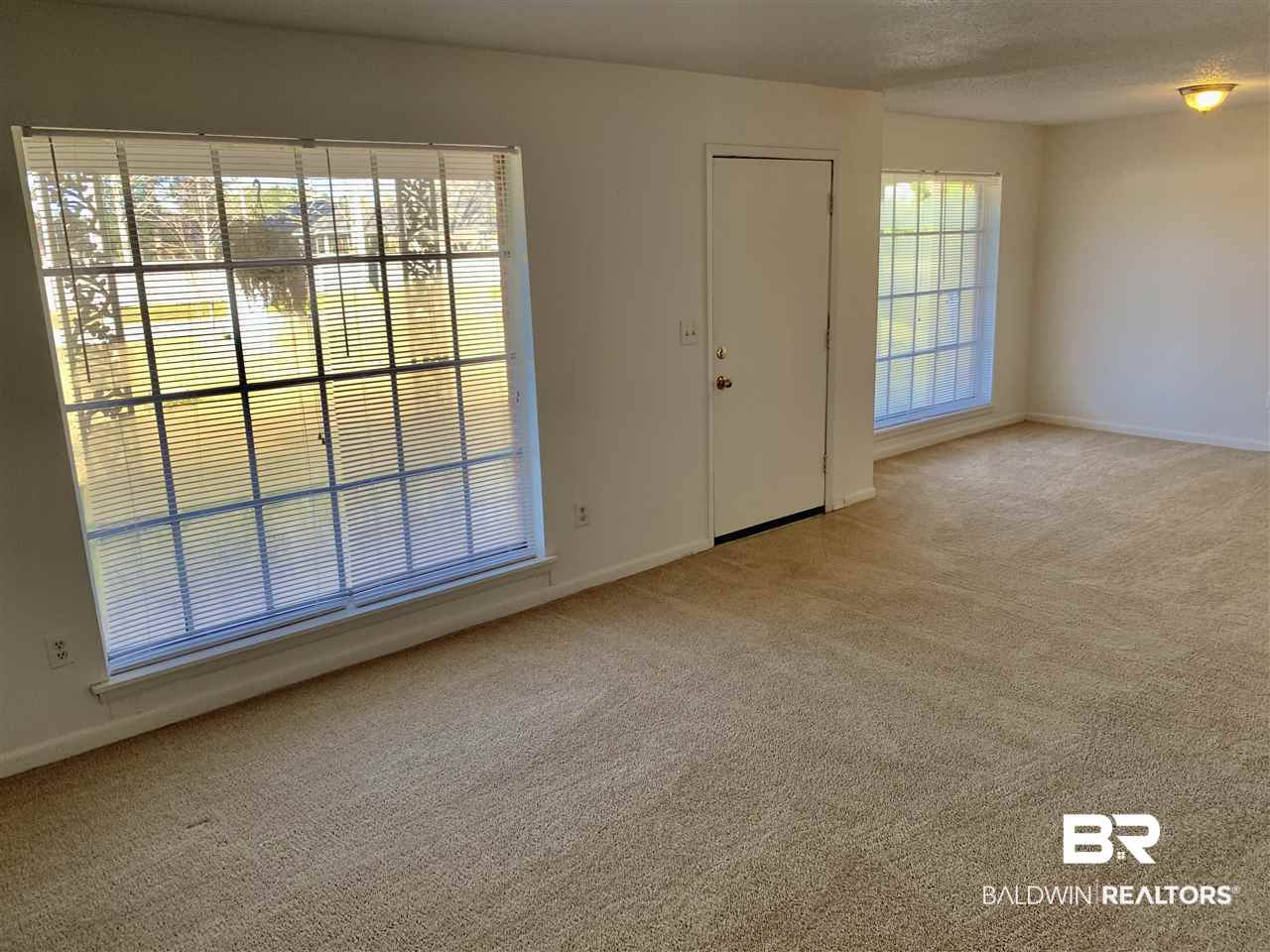 911 South Juniper Street Foley, AL 36535 - Photo 11 of 30