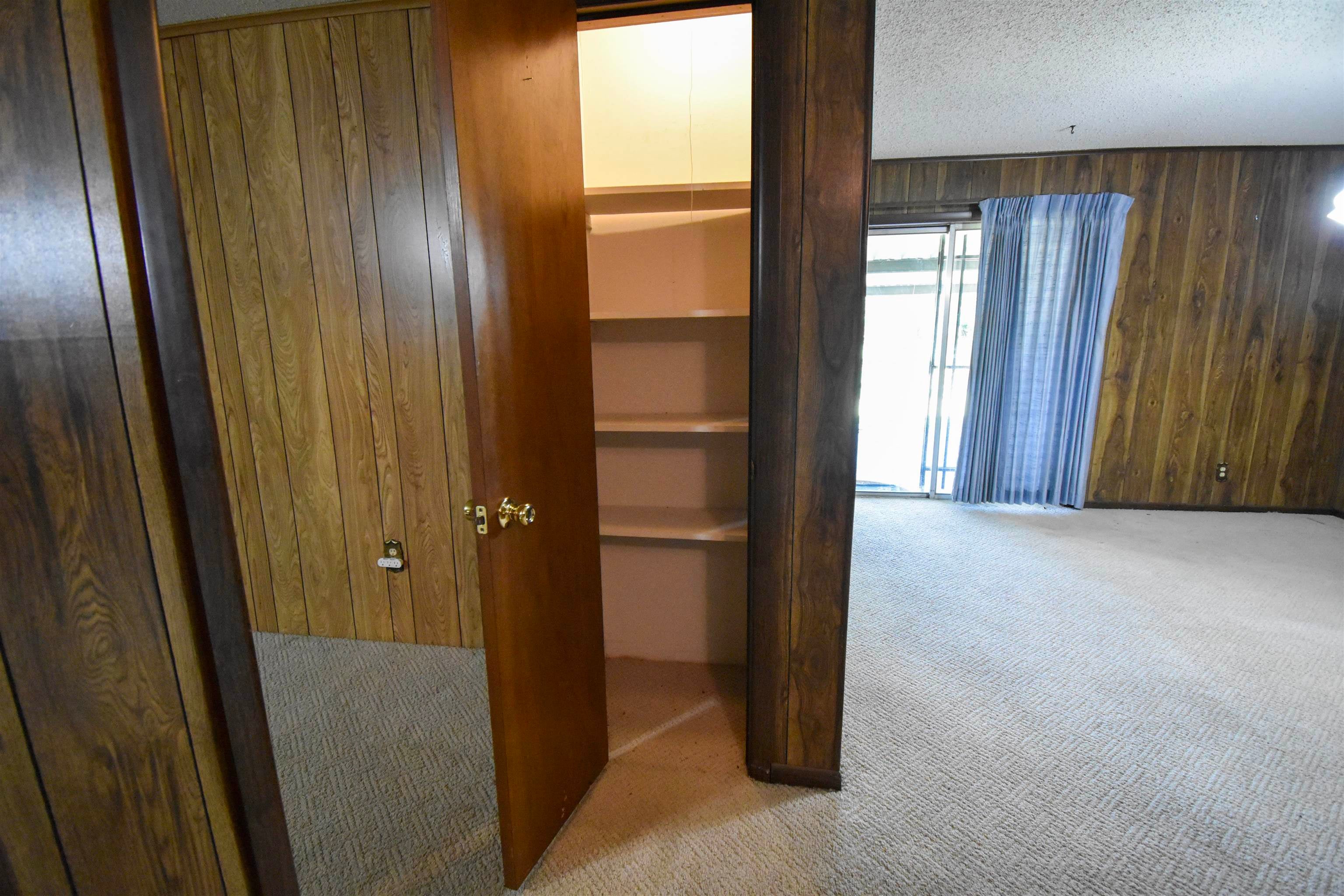 1446 Huntsman Street Orange, TX 77632 - Photo 7 of 38 Gallery Image 7