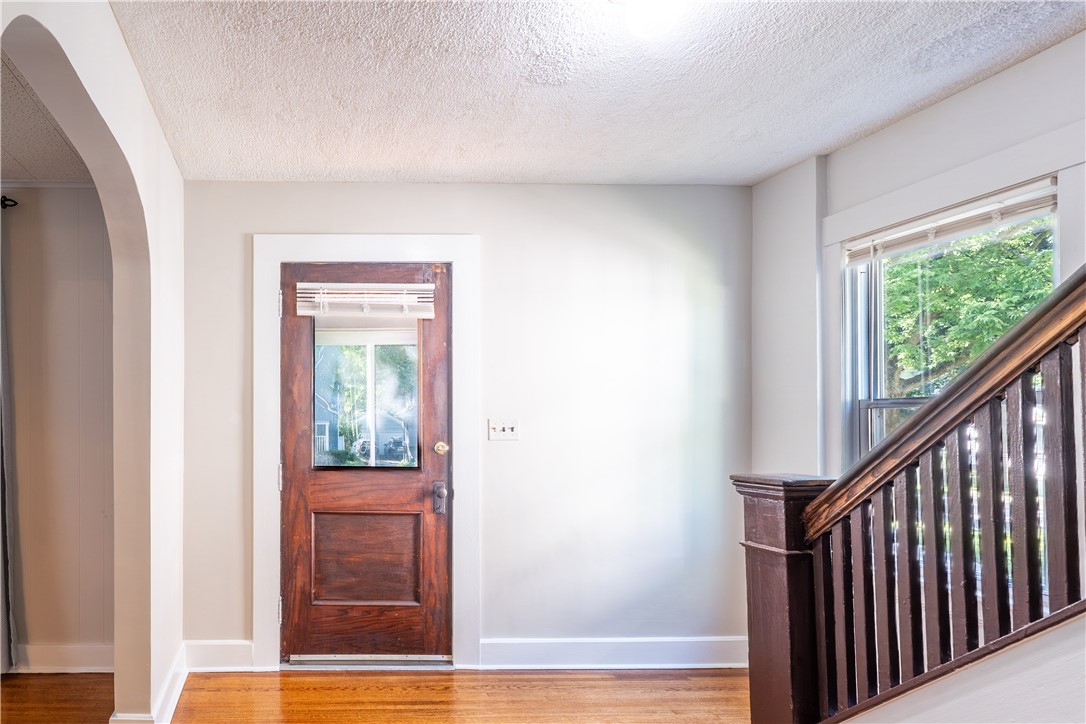 58 Coventry Avenue Rochester, NY 14610 - Photo 3 of 20