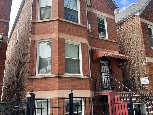 $1,750 | 3620 South Wolcott Avenue, Unit GARDEN, Chicago, IL 60609