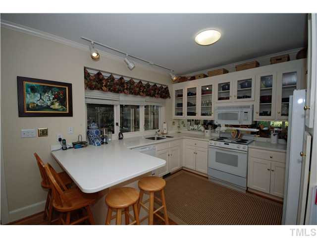 600 Latham Way Raleigh, NC 27604 - Photo 6 of 25 Kitchen