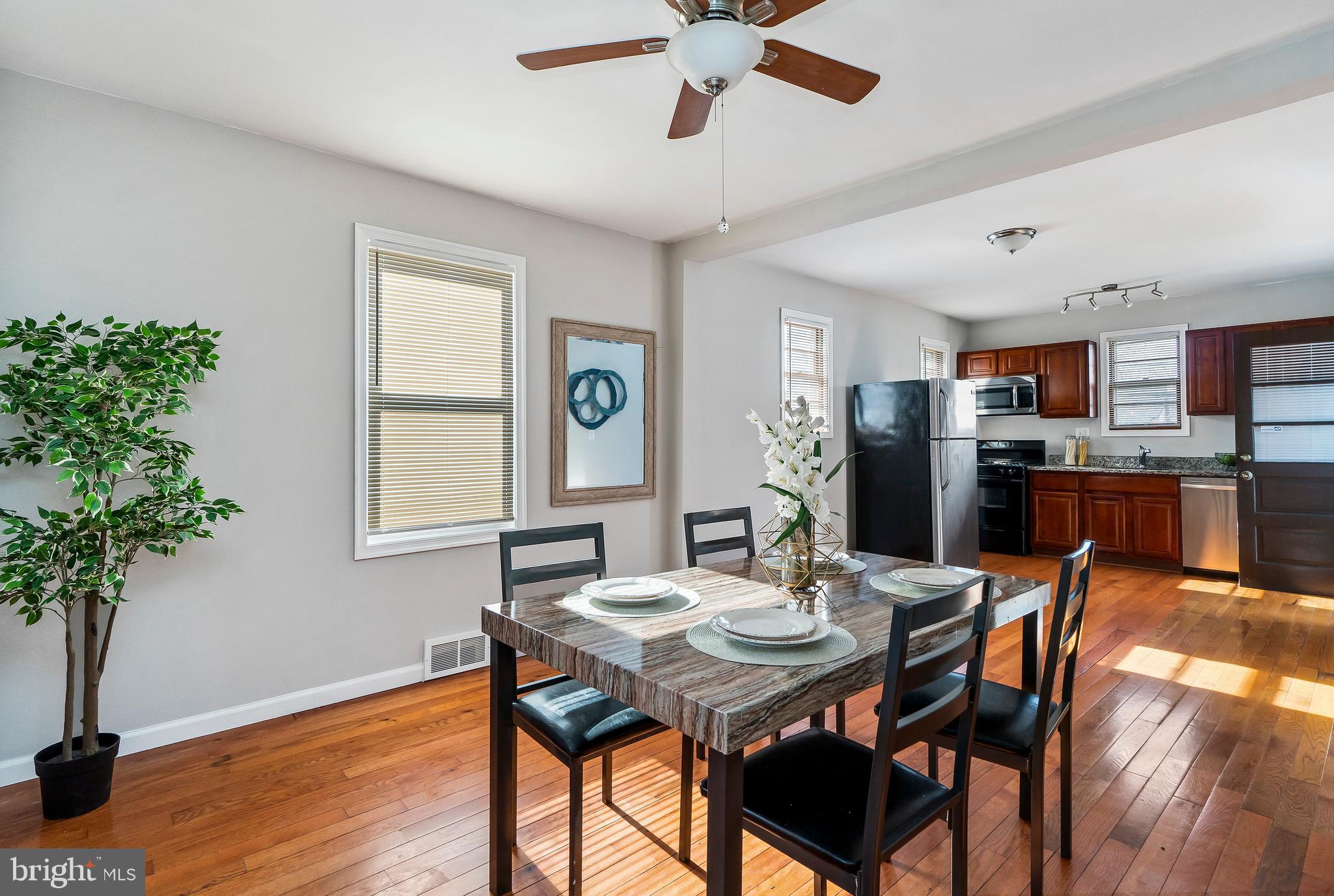 1810 Kinship Road Dundalk, MD 21222 - Photo 7 of 28 Great Space for Family Dinners