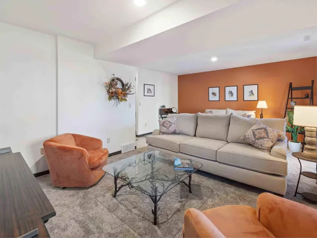 $239,500 | 2242 Spruce Drive, Brainerd, MN 56401