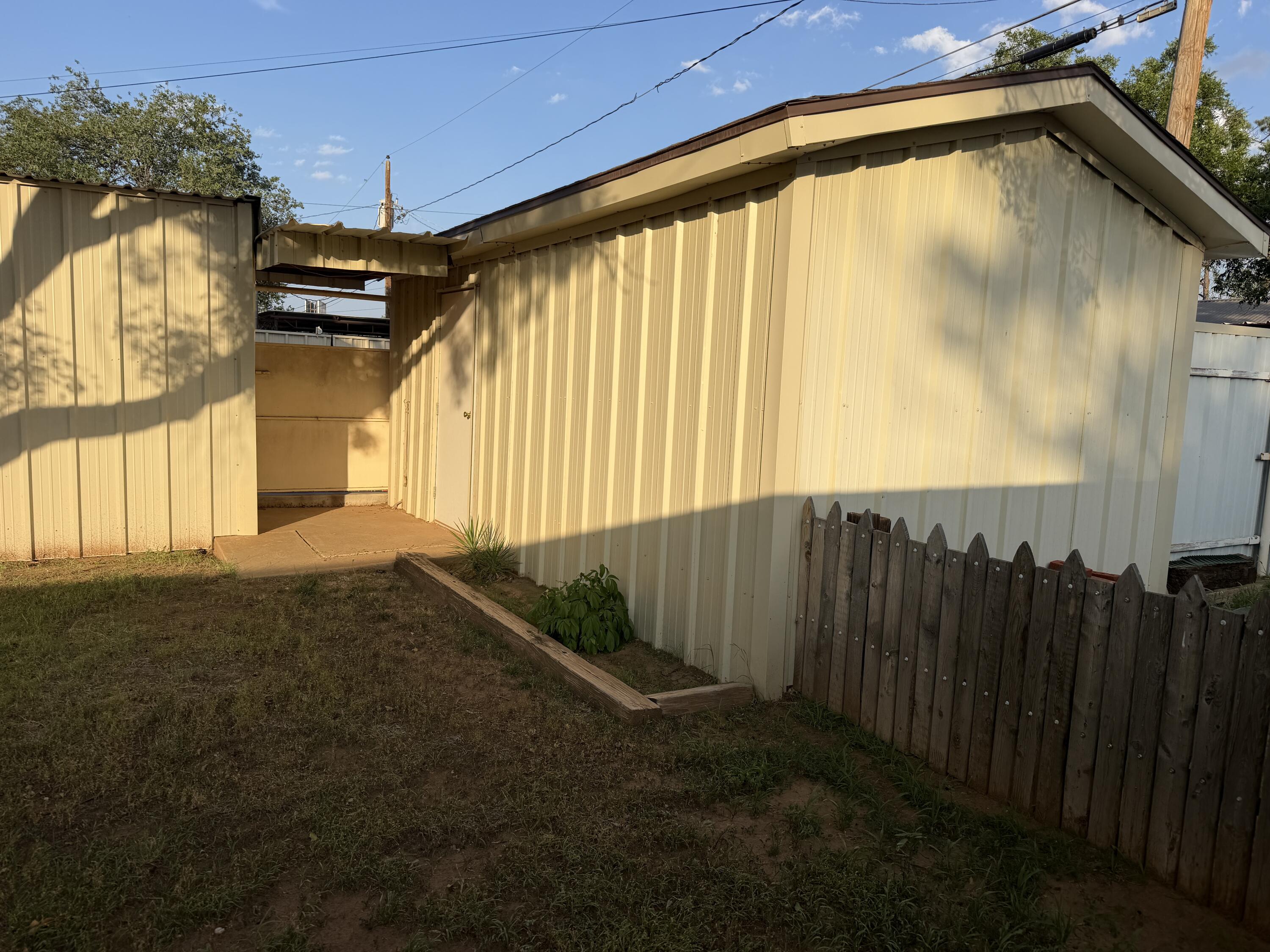 107 North 17th Street Lamesa, TX 79331 - Photo 42 of 47 IMG_5983