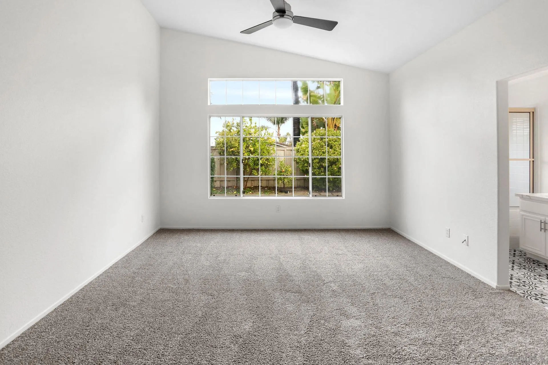 8472 Mesa Heights Road Santee, CA 92071 - Photo 22 of 34 an empty room with a window