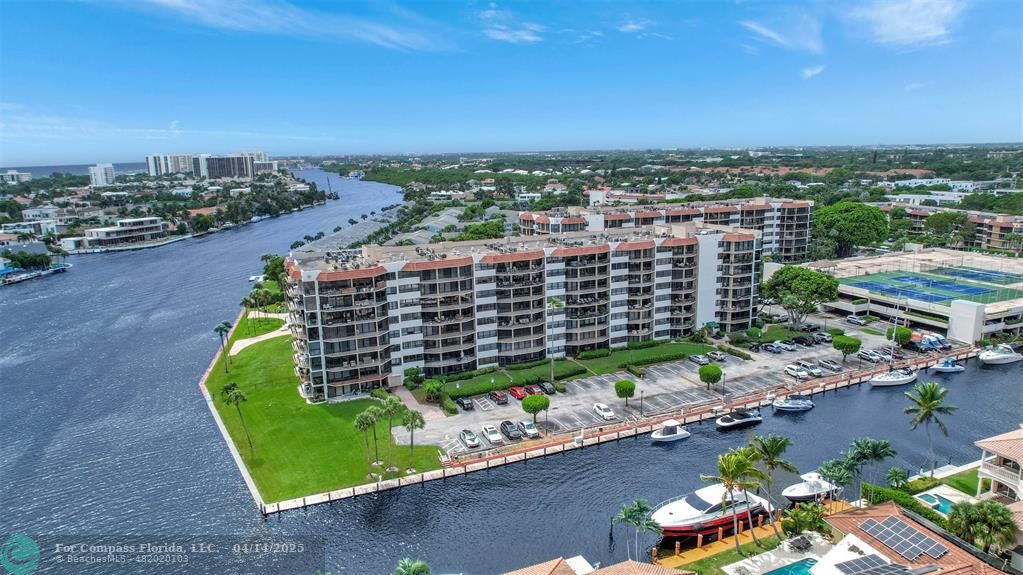 899 Jeffery Street, Unit 109 Boca Raton, FL 33487 - Photo 37 of 37 a view of a city and a lake view