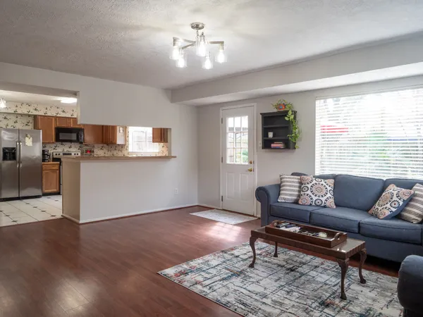 $320,000 | 4835 Ingleside Court, Spring, TX 77388
