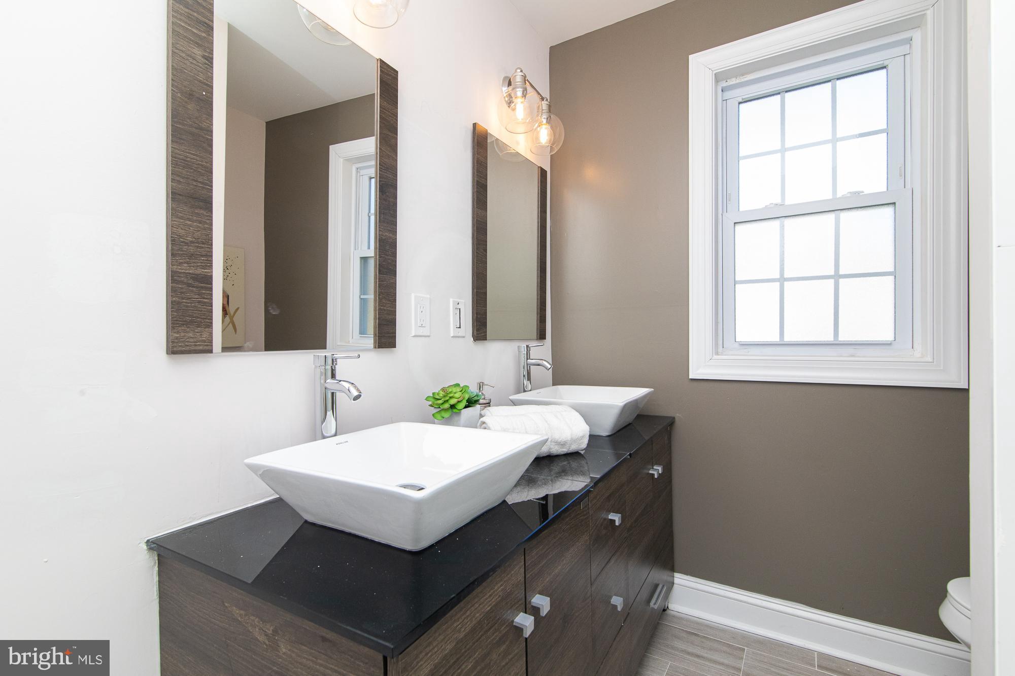 2374 Pennington Road Pennington, NJ 08534 - Photo 31 of 41 Hall Bathroom