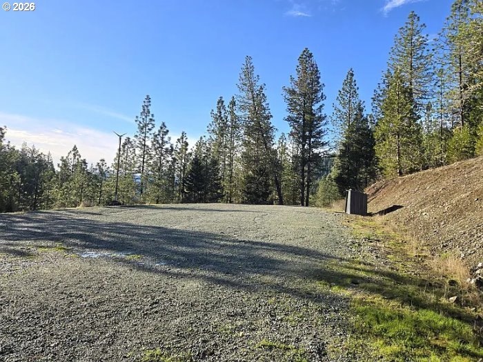 2133 Spring Brook Road Myrtle Creek, OR 97457 - Photo 4 of 9