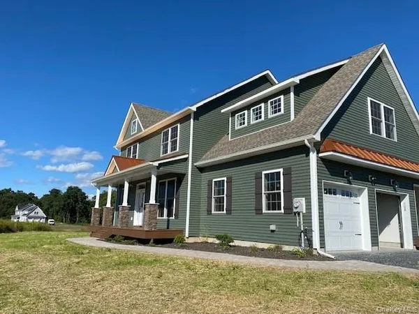 $739,900 | 43 Delmar Hill Road, Slate Hill, NY 10973