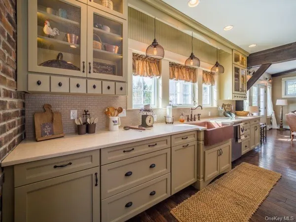 $739,900 | 43 Delmar Hill Road, Slate Hill, NY 10973