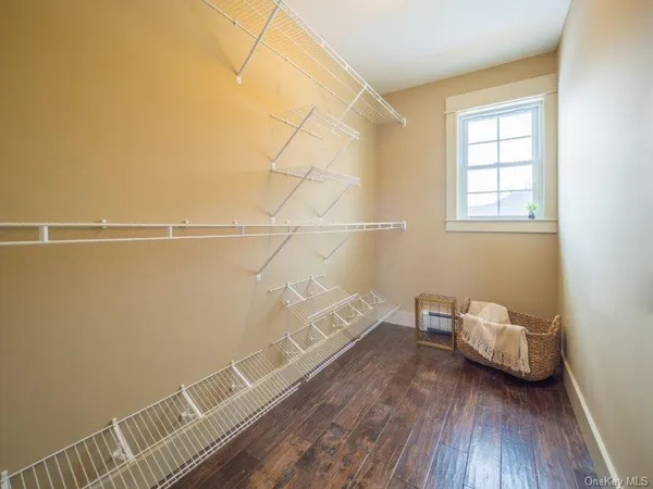 $739,900 | 43 Delmar Hill Road, Slate Hill, NY 10973