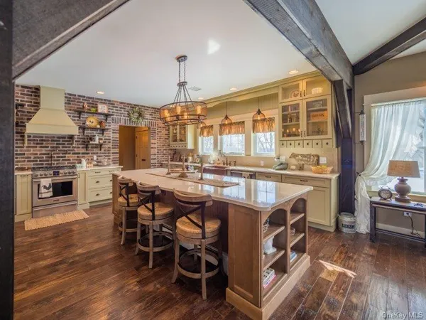 $739,900 | 43 Delmar Hill Road, Slate Hill, NY 10973