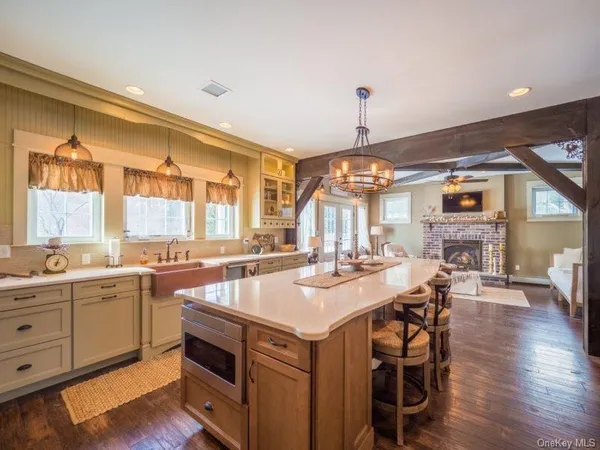 $739,900 | 43 Delmar Hill Road, Slate Hill, NY 10973