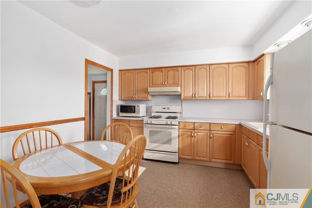188 Jeffery Road Colonia, NJ 07067 - Photo 11 of 36 Gallery Image 11